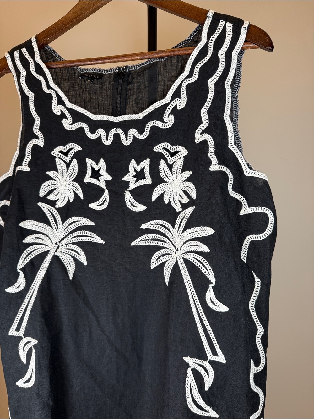 TALBOTS EMBROIDERED LINEN COTTON SHIFT DRESS | Size 12 - Picture 5 of 14